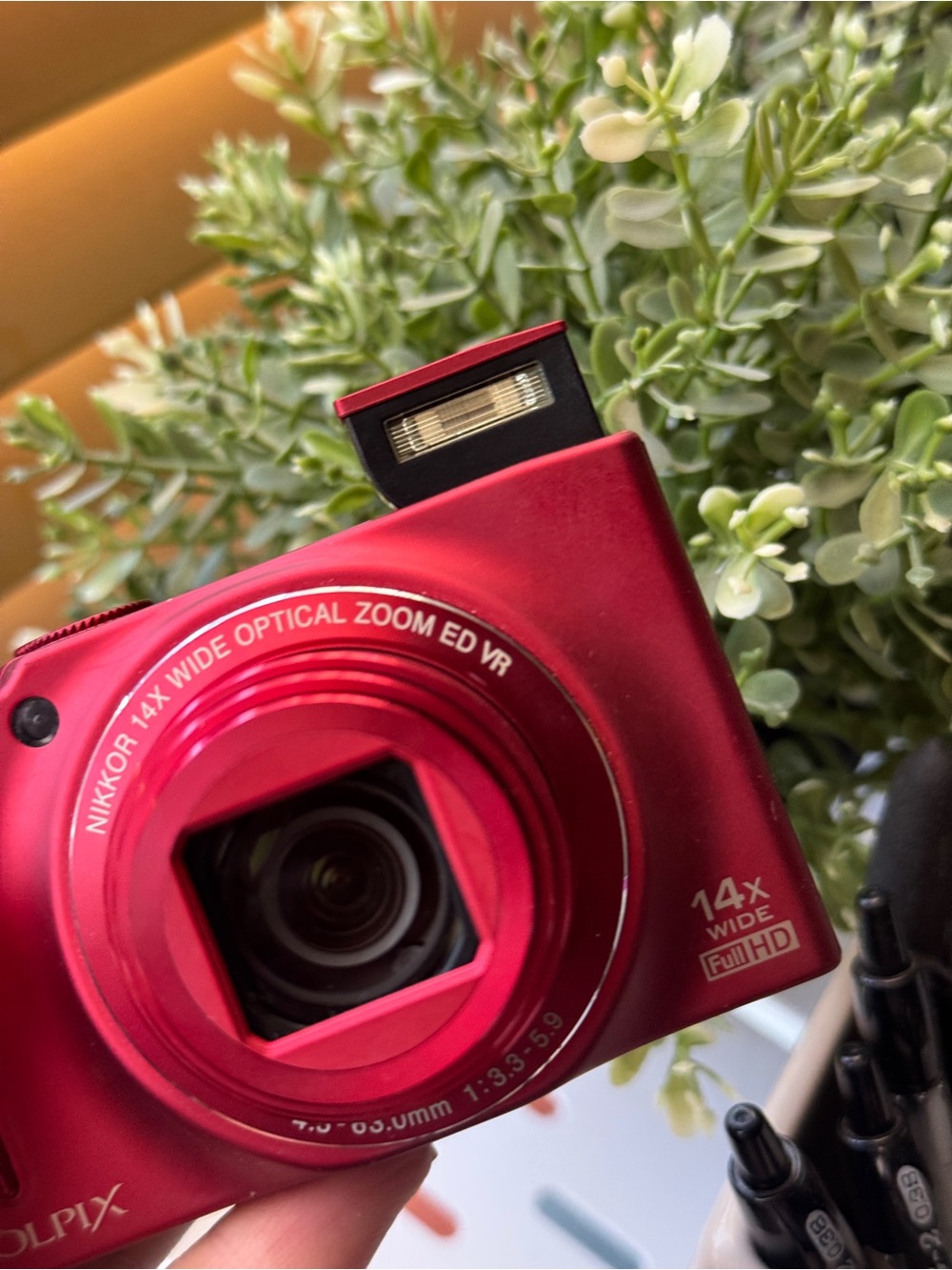 Nikon coolpix s8200 red digital camera - Picture 7 of 9